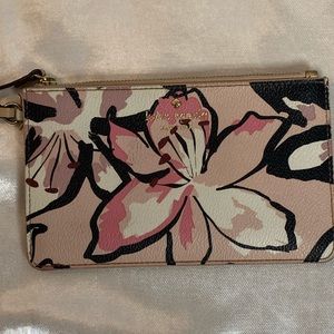 Kate Spade  wristlet Hawthorne floral